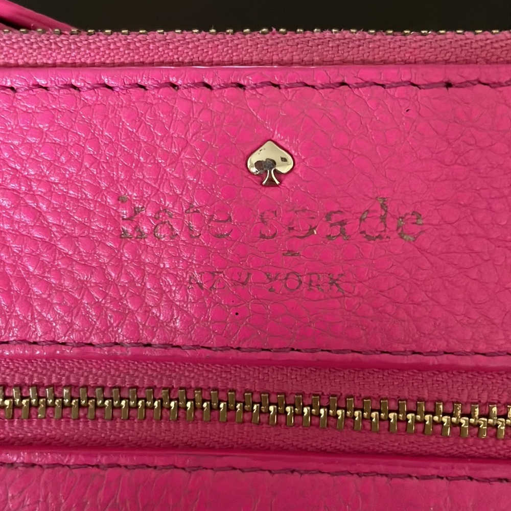 Kate Spade wristlet - Picture 3 of 4